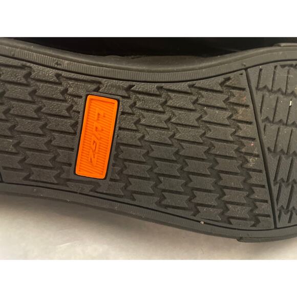 Lugz Clipper Classic Slip On Men's 7 Women's 9 Black Slip Resistant Sneaker - Picture 6 of 10